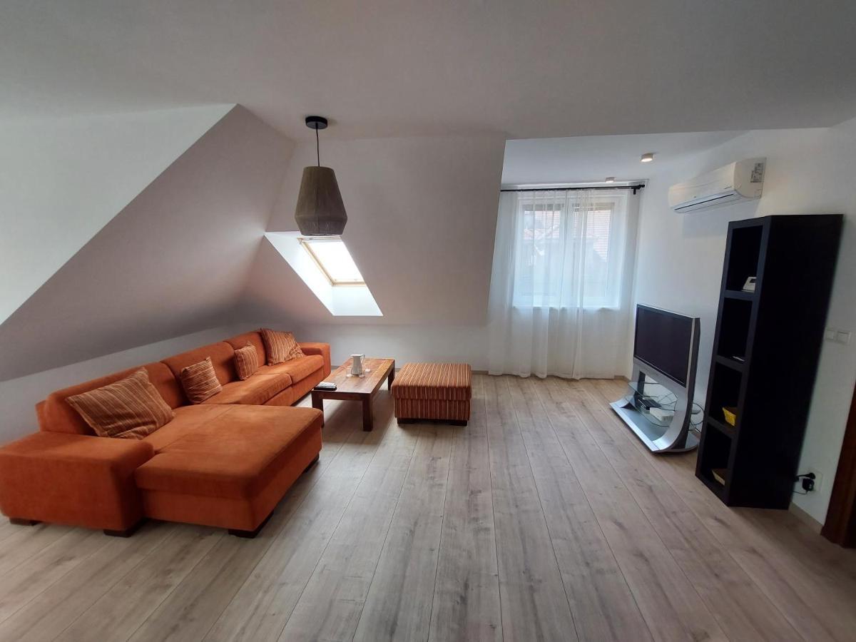 Utulny Apartman V Bratislava 4 외부 사진